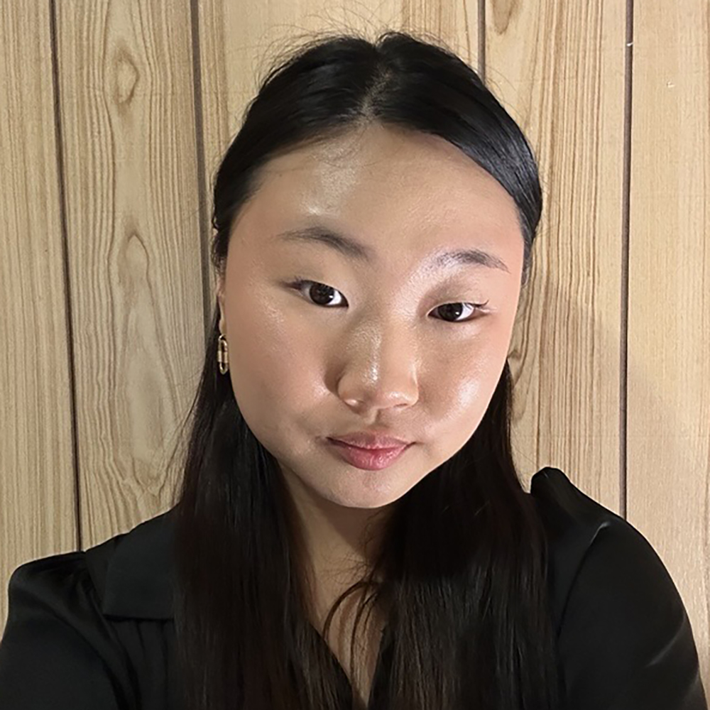Irene_1000 x1000 Irene Baik